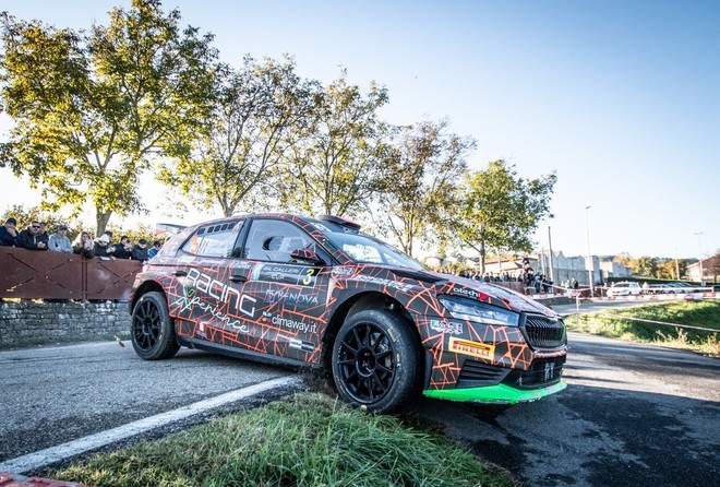 L'equipaggio Carmellino-Minazzi ritratta (ph. Rolling Fast) in una scorsa edizione