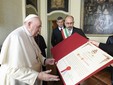 La consegna della cittadinanza onoraria al Santo Padre
