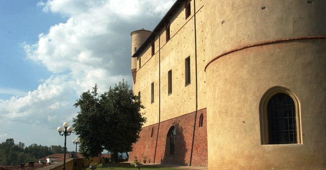Il Castello di Cortanze Il Castello di Cortanze