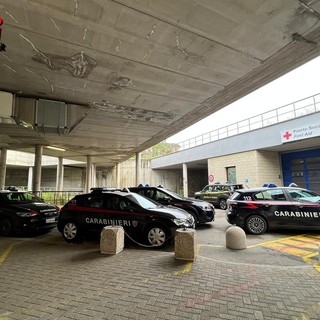 Forze dell'ordine al Pronto Soccorso dopo un'aggressione avvenuta nel luglio scorso
