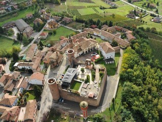 Immagini del castello di Moasca