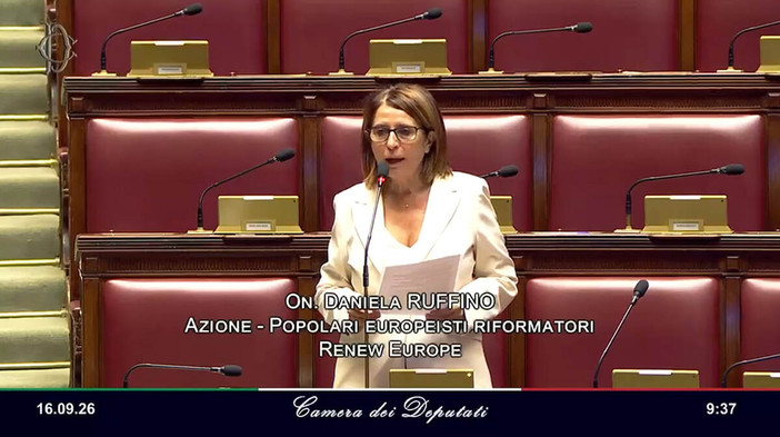 L'On. Ruffino ritratta nel corso del suo intervento alla Camera dei Deputati