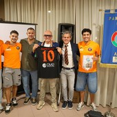 Nella foto, da sinistra: Alberto Solaro (preparatore dei portieri), Fabio Montauro (esterno), Herman Patanè (allenatore) e Marco Caccialupi (DG) Nella foto, da sinistra: Alberto Solaro (preparatore dei portieri), Fabio Montauro (esterno), Herman Patanè (allenatore) e Marco Caccialupi (DG)