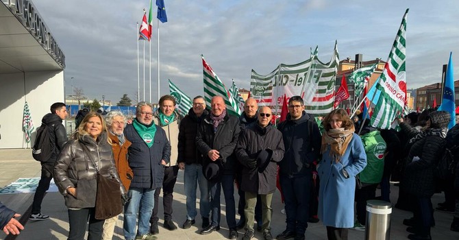 Lavoratori di Konecta in presidio (Archivio)