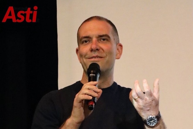 Marco Demaria durante la campagna elettorale del 2022 (Merphefoto)