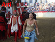 Le foto della cerimonia della bandiera e del giubilo in pista (Merphefoto) Le foto della cerimonia della bandiera e del giubilo in pista (Merphefoto)