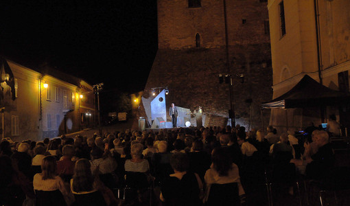 Il pubblico di un precedente spettacolo allestito nell'ambito della rassegna Il pubblico di un precedente spettacolo allestito nell'ambito della rassegna