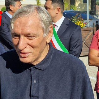 Don Luigi Ciotti ritratto in occasione di una precedente visita