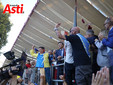 Le foto della cerimonia della bandiera e del giubilo in pista (Merphefoto) Le foto della cerimonia della bandiera e del giubilo in pista (Merphefoto)