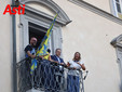 Le foto della cerimonia della bandiera e del giubilo in pista (Merphefoto) Le foto della cerimonia della bandiera e del giubilo in pista (Merphefoto)