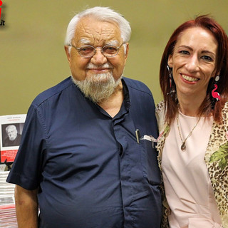Enzo Bianchi con Manuela Caracciolo (MerfePhoto)