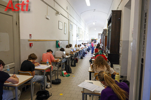 Ragazzi alle prese con la Maturità