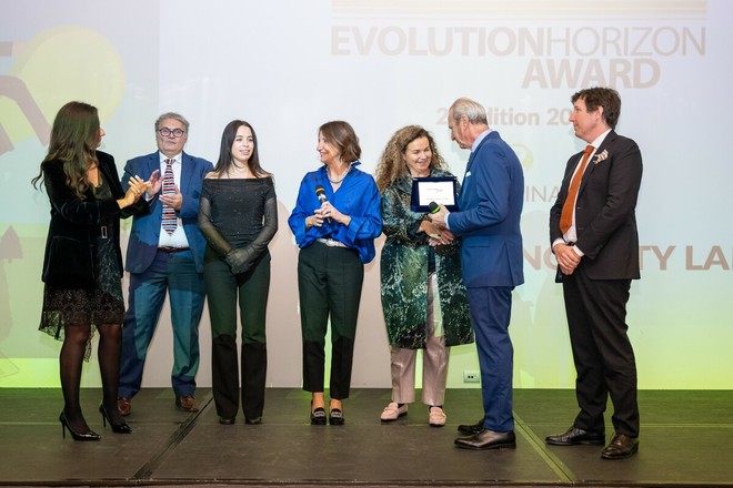 Edelman Longevity Lab premiata a Milano con l’Eha Sustainability: si aggiudica il secondo premio Edelman Longevity Lab premiata a Milano con l’Eha Sustainability: si aggiudica il secondo premio