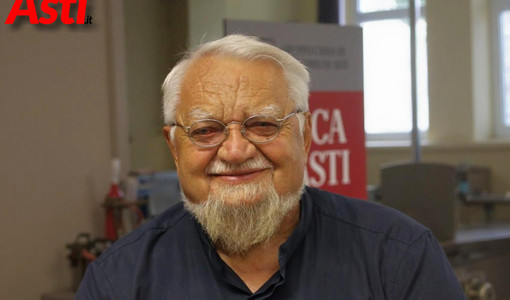 Enzo Bianchi in un'immagine di repertorio Enzo Bianchi in un'immagine di repertorio