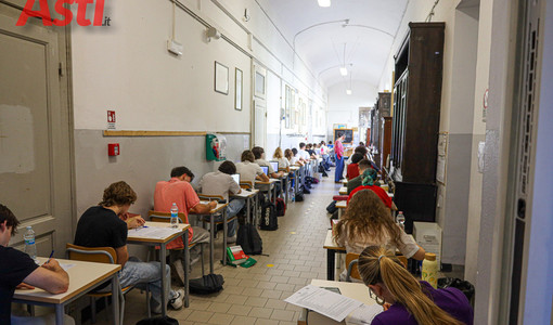 Ragazzi alle prese con la Maturità