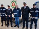 Nella foto il presidente ASTRO , Franco Testore, il comandante Saracco e parte del personale di Polizia Municipale che ha lavorato alla bella iniziativa