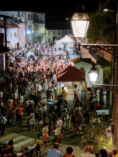 L'abbraccio di sapori e musica che fa battere il cuore di Antignano L'abbraccio di sapori e musica che fa battere il cuore di Antignano