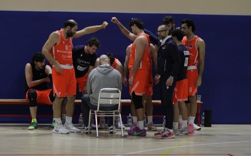 Basket: a Pinerolo la Gieffe SBA crolla nell'ultimo quarto