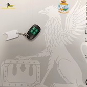 Il telecomando utilizzato per manipolare i contalitri delle autobotti