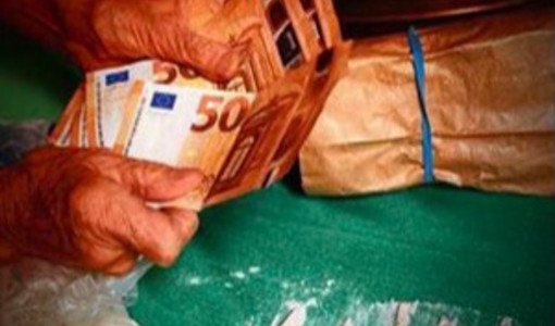 Asti, a FuoriLuogo il generale Benedetto Lauretti racconta il mondo delle operazioni undercover Asti, a FuoriLuogo il generale Benedetto Lauretti racconta il mondo delle operazioni undercover