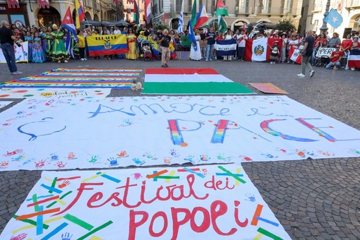 Oltre le statistiche, al Festival dei Popoli si raccontano le storie dei giovani migranti Oltre le statistiche, al Festival dei Popoli si raccontano le storie dei giovani migranti