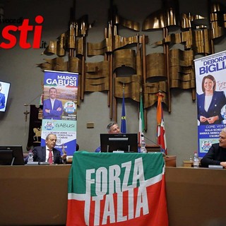 La presentazione dei candidati di Forza Italia alle scorse regionali (Merphefoto)