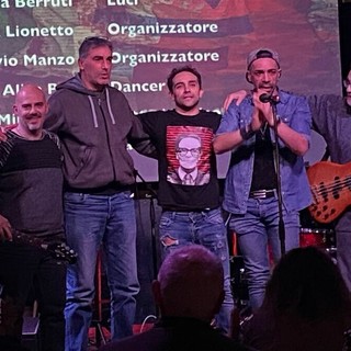 La musica e il cuore di Asti: al Diavolo rosso una serata speciale per Medici senza frontiere