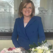Franca, 60 anni, lotta contro il tumore al pancreas: da Asti parte la raccolta per raggiungere le cure negli Stati Uniti Franca, 60 anni, lotta contro il tumore al pancreas: da Asti parte la raccolta per raggiungere le cure negli Stati Uniti