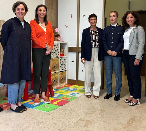 Asti, allestito un. nuovo spazio bambini in Questura Asti, allestito un. nuovo spazio bambini in Questura