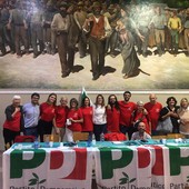 Foto di gruppo ritraente i responsabili del Partito Democratico di Asti, post Festa dell'Unità