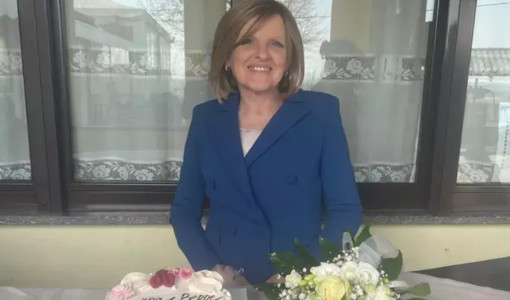 Franca, 60 anni, lotta contro il tumore al pancreas: da Asti parte la raccolta per raggiungere le cure negli Stati Uniti Franca, 60 anni, lotta contro il tumore al pancreas: da Asti parte la raccolta per raggiungere le cure negli Stati Uniti