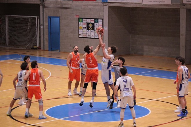 Un'immagine del match vinto dagli astigiani