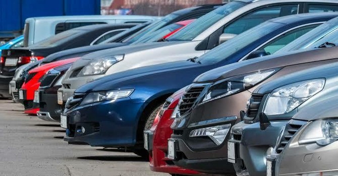 Frenata per l'usato astigiano nel 2026, mentre l'elettrico resta fermo al palo Frenata per l'usato astigiano nel 2026, mentre l'elettrico resta fermo al palo