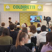 “Keep calm: bevi vino italiano”, la nuova campagna approda anche ad Asti