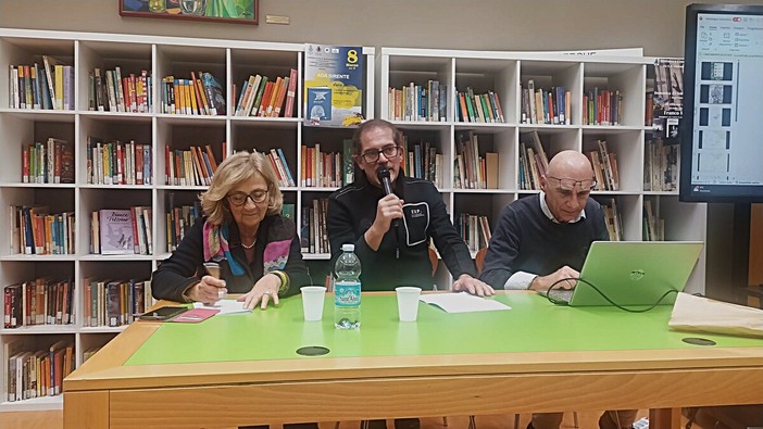 Bera (al centro) ritratto in occasione di un precedente incontro canellese Bera (al centro) ritratto in occasione di un precedente incontro canellese