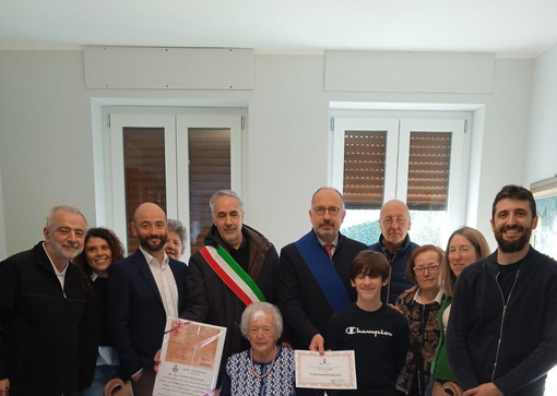 Vigliano d'Asti, Paola Antonia Gambaruto compie 100 anni: la visita del presidente Rasero Vigliano d'Asti, Paola Antonia Gambaruto compie 100 anni: la visita del presidente Rasero