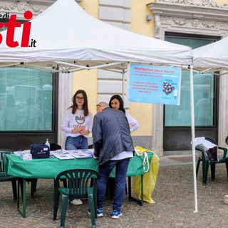 Un banchetto informativo dell'Opi, allestito nel maggio scorso in occasione della Giornata dell'Infermiere (ph. Merfephoto - Efrem Zanchettin)