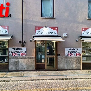 Un’altra storica attività di Asti abbassa la serranda