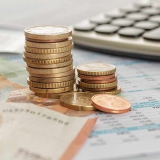 J'accuse di Azione sull'Asp: "Cittadini tartassati mentre l'azienda accumula milioni"