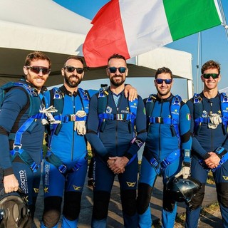 Nella foto il Team Esercito argento ai Wind Games: da sinistra, Federico Allamprese, Marco Soro, Andrea Cardinali, Stefano Falagiani e Alessandro Binello