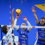 Orioli attacca sul muro di Cuneo, Padova vince al tie break (Foto Bramardi e Giraudo) Orioli attacca sul muro di Cuneo, Padova vince al tie break (Foto Bramardi e Giraudo)