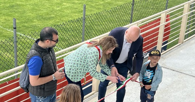 Addio a Pinuccio, genio e cuore del Pro Villafranca: l’ultimo saluto al “numero dieci”