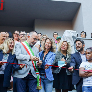 L'inaugurazione della scuola (MerfePhoto) L'inaugurazione della scuola (MerfePhoto)