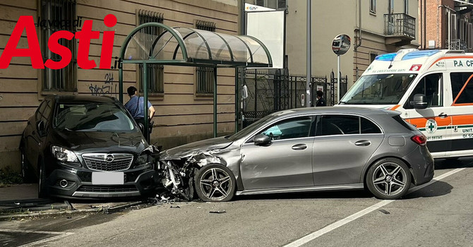 Asti, via Pietro Micca chiusa al traffico per incidente [ARTICOLO IN AGGIORNAMENTO]
