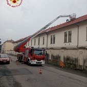 Maltempo, richiamati in servizio 20 vigili del fuoco, al Pronto Soccorso anche alcuni feriti lievi