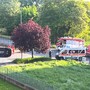 Asti, incidente in via Scotti: dopo scontro auto si ribalta. Intervengono soccorsi, polizia, vigili del fuoco [VIDEO]