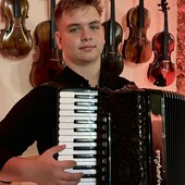 Ivan Homolskyi, il prodigio della fisarmonica in concerto a Nizza Monferrato