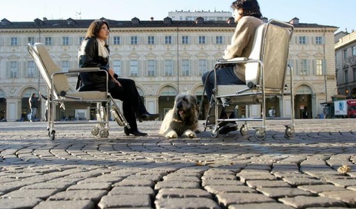 Truffe affettive e caregiver familiari, via libera in Commissione: prorogate le consultazioni sulla proposta di legge