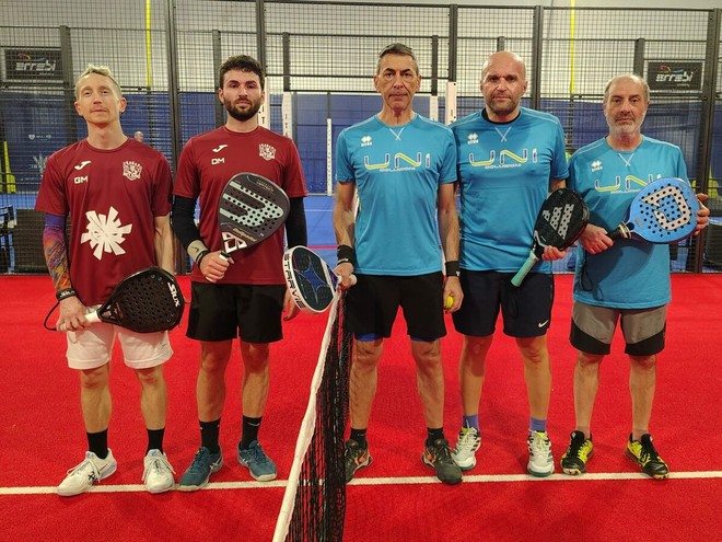 Padel CSI Asti: al via la seconda fase del campionato Errebi Mobility. I Puntazos in testa al Gold, Bomber's guida il Silver Padel CSI Asti: al via la seconda fase del campionato Errebi Mobility. I Puntazos in testa al Gold, Bomber's guida il Silver