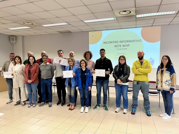 Nella foto la consegna del premio alle aziende della Rete WHP